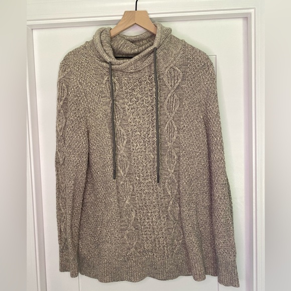 L.L. Bean Sweaters - L.L Bean Signature women’s cowl neck drawstring 100% cotton cable knit sweater